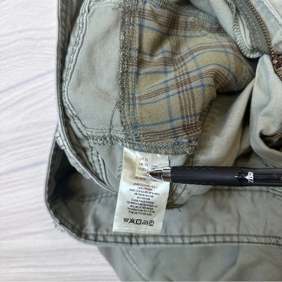 Pilcro Anthropologie Relaxed Pleated High Waisted Olive Green Shorts Size 32 - Picture 8 of 13